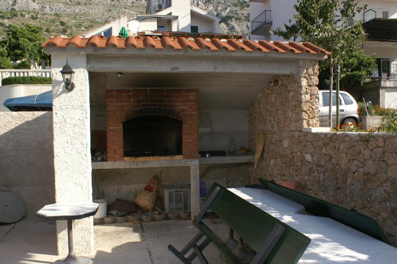 Apartments By The Sea Medici, Omis - 1046 ミミツェ エクステリア 写真