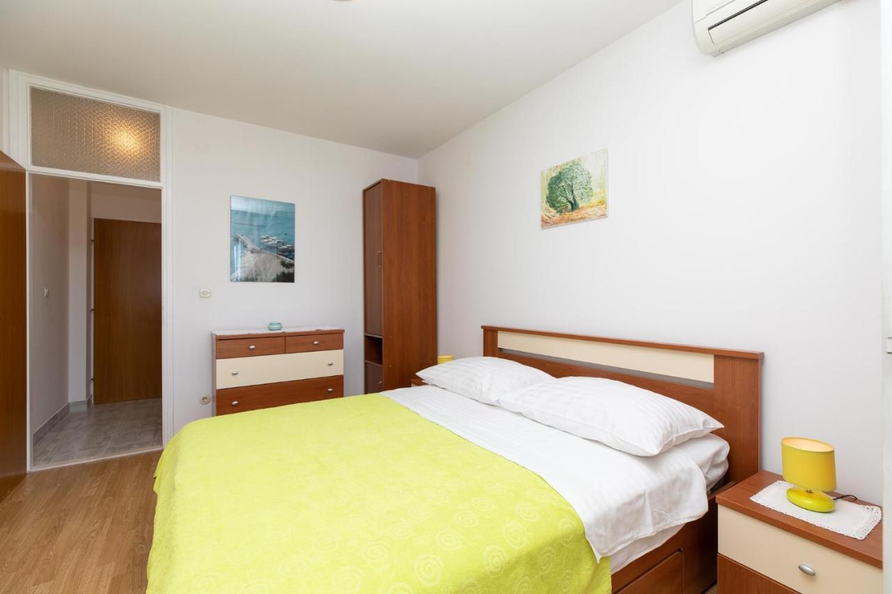 Apartments By The Sea Medici, Omis - 1046 ミミツェ エクステリア 写真