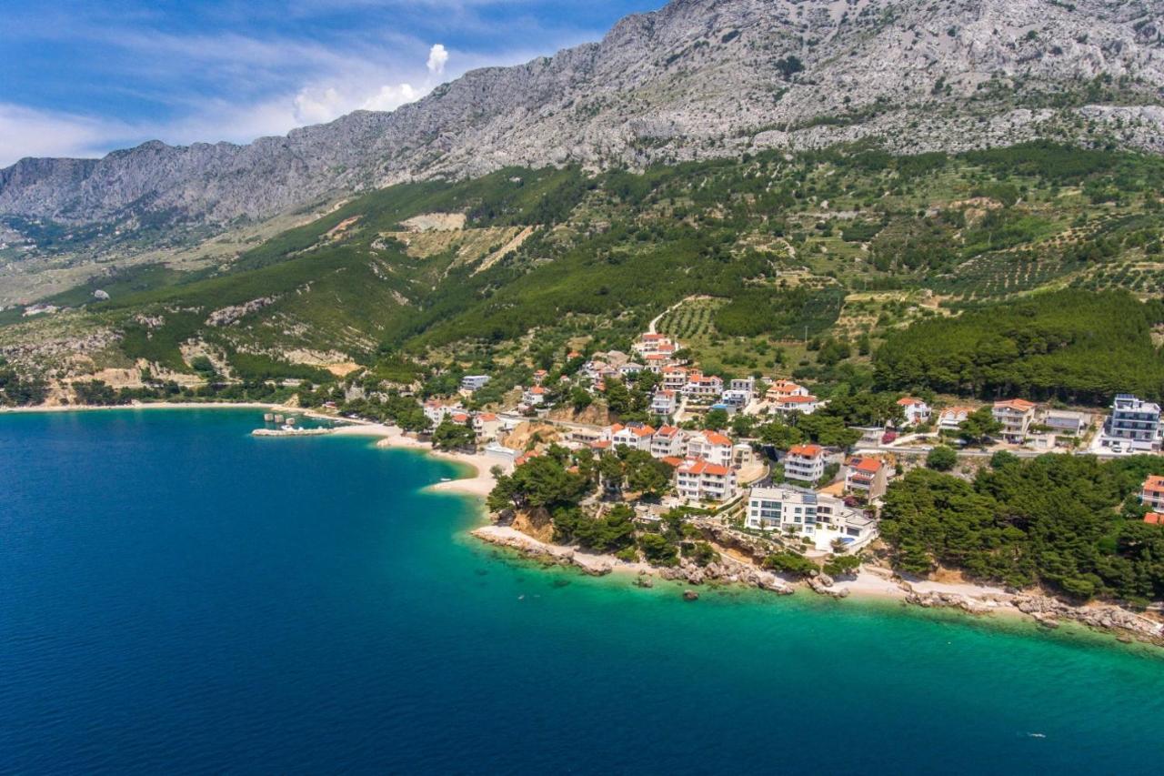 Apartments By The Sea Medici, Omis - 1046 ミミツェ エクステリア 写真