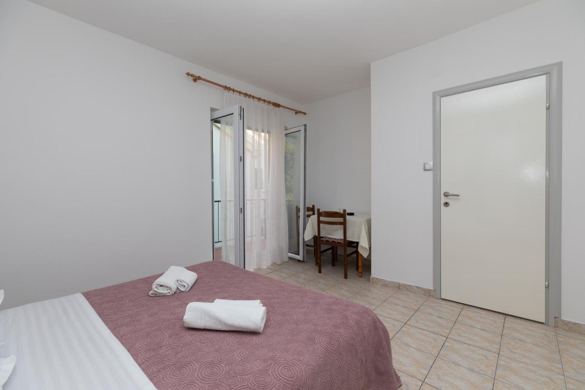 Apartments By The Sea Medici, Omis - 1046 ミミツェ 部屋 写真